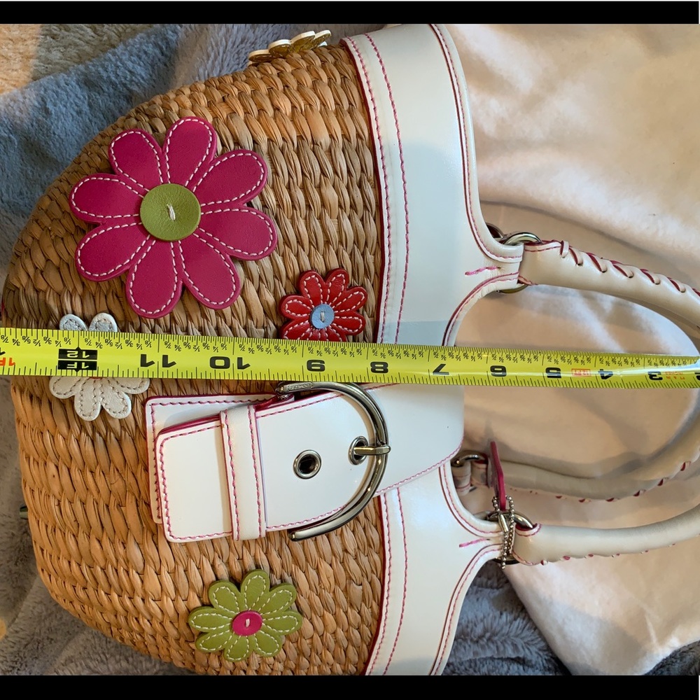 COACH 💯 Rare Limited Rattan basket purse - Picture 8 of 8